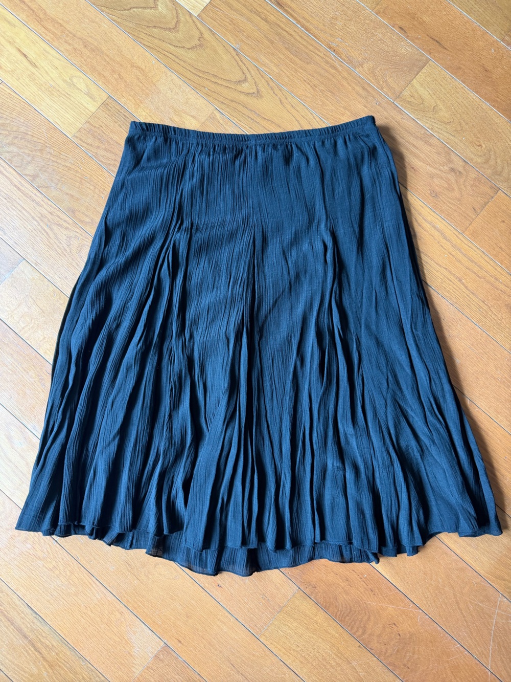 New Directions Black Pleated Gauze Midi Skirt